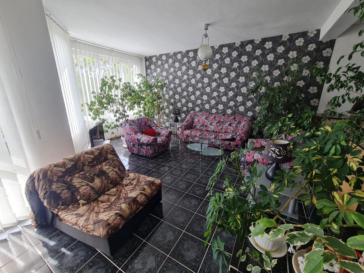 Hotel Rai Obrochishte ภายนอก รูปภาพ